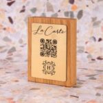Aspect laiton vertical bois - support qr code restaurant - Image 6